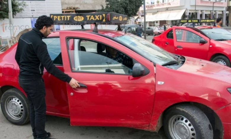 مهنيون يلقون بمسؤولية "فوضى سيارات الأجرة" في وجه سلطات الدار البيضاء
