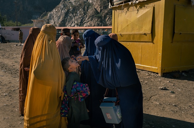 أفغانستان تطلق حملة تطعيم واسعة النطاق ضد شلل الأطفال غدا