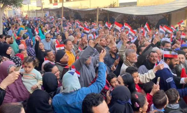 إقبال المواطنين على لجان الانتخابات الرئاسية في قرية الطيبة بالمنيا
