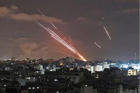 سرايا القدس تقصف عمق الكيان برشقات صاروخية
