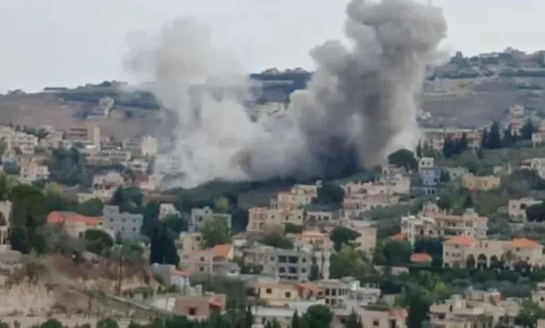 قصف إسرائيلي على جنوب لبنان وسقوط شهيد بالضفة الغربية المحتلة