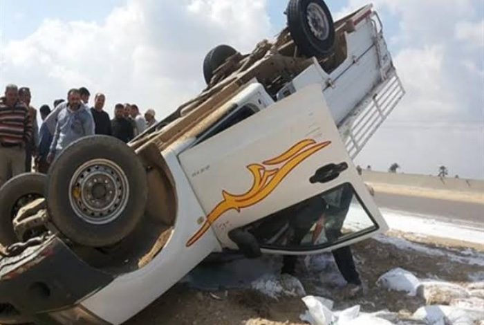 إصابة 9 أشخاص في انقلاب سيارة ربع نقل بصحراوي المنيا الغربي