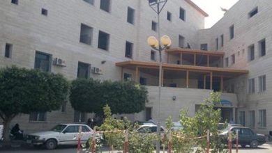 الاحتلال يُطلق النار على مستشفى شهداء الأقصى