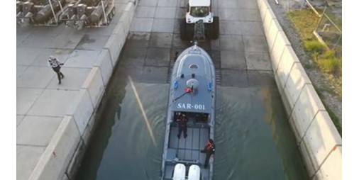 بالفيديو الداخلية تدشن قاربين صناعة محلية لحماية المياه الإقليمية ورصد المخالفين ومتجاوزي القانون