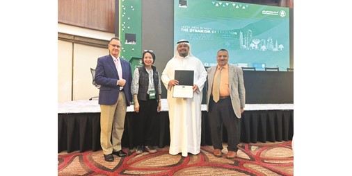 د يوسف الهارون يفوز بجائزة أفضل بحث بالجمعية الدولية لدراسة البيئات التقليدية