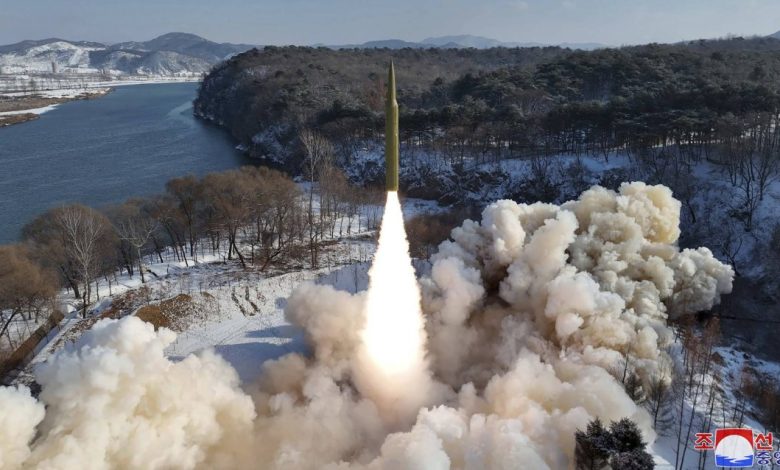 كوريا الشمالية أطلقت عدداً من صواريخ كروز