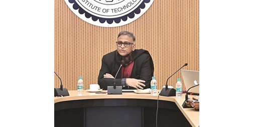 معهد IIT Delhi للتقنية ريادة علمية وأدوار مجتمعية