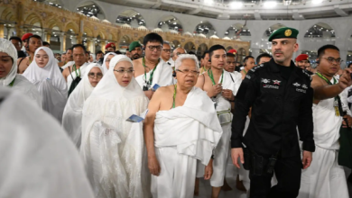 نائب رئيس إندونيسيا يؤدي مناسك العمرة
