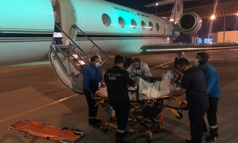 نقل مواطن ووالدة آخر بطائرة الإخلاء الطبي من الكويت إلى المملكة